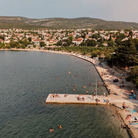 Apartment Adriatic Escape Gornji Karin