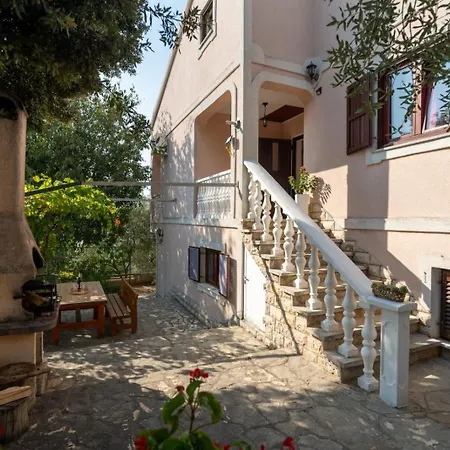 Adriatic Escape Apartment *